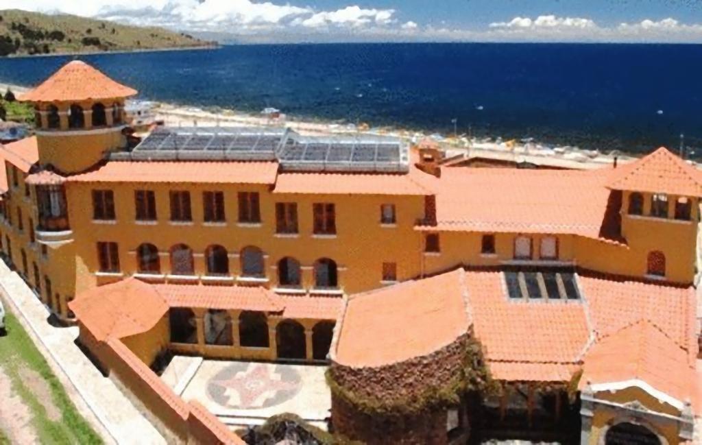 Hotel Rosario Lago Titicaca Copacabana  Exterior photo